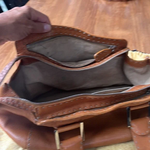 FENDI LEATHER HOBO BAG - Picture 7 of 10